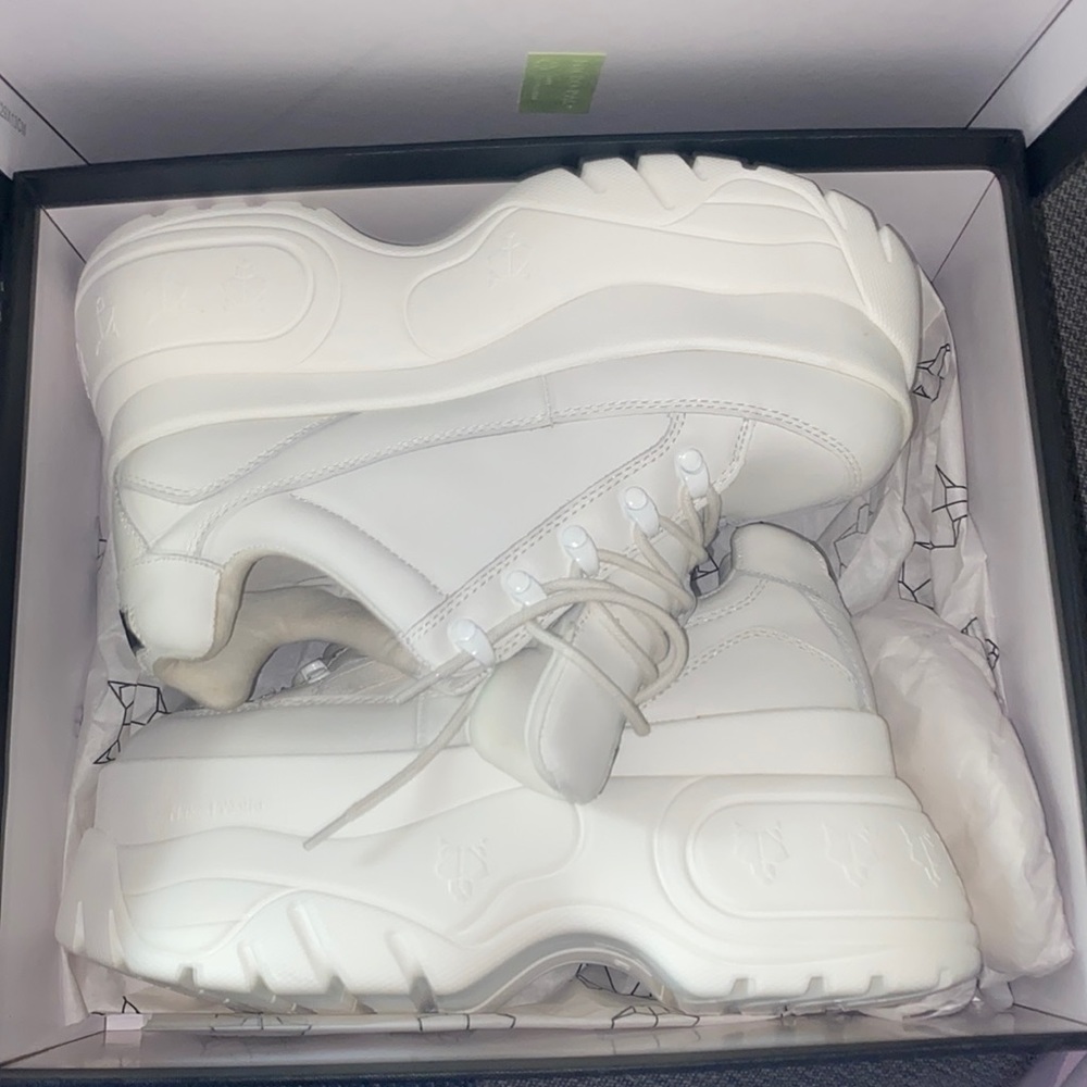 Naked Wolfe Sporty White Leather Sneakers